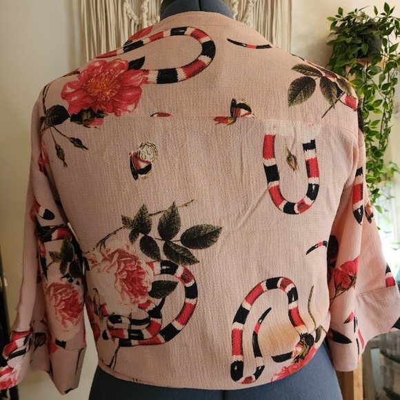 Cotton:on - Kimono style zip - floral snake pattern - US 6 but fits larger! - Picture 6 of 11